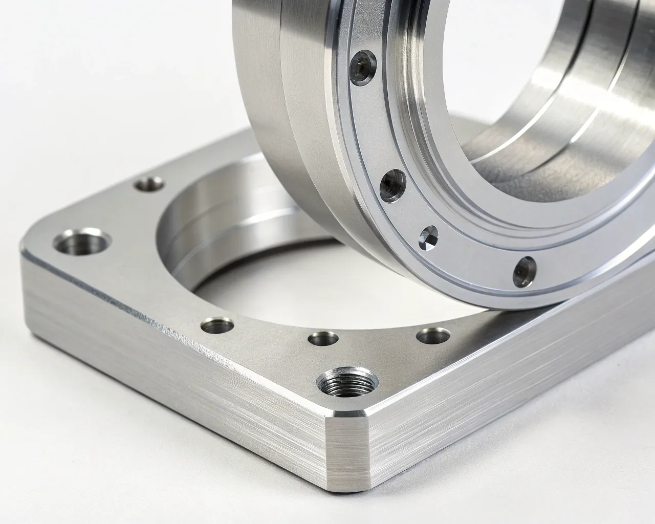 Gasket groove machining detail